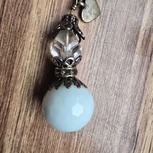 Necklace Anthropologie White and Gold Necklace
